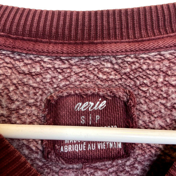 Maroon Crewneck - Picture 2 of 3
